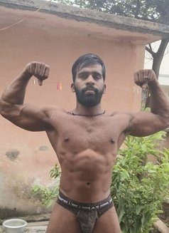 Vamshi Play Boy - Male escort in Hyderabad Photo 4 of 6