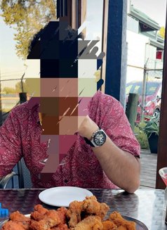 Vanboy - Male escort in Dubai Photo 3 of 3