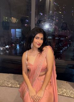 Vandana - escort in Lucknow Photo 2 of 5