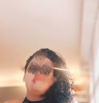 Vandana - Transsexual escort in Kuala Lumpur Photo 1 of 2