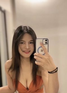 Vandy - escort in Bangkok Photo 4 of 17