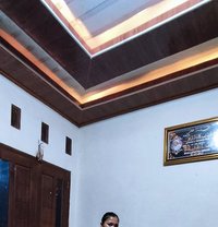 Vanesa - escort in Bali