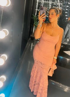 Vanessa - escort in Dubai Photo 9 of 12