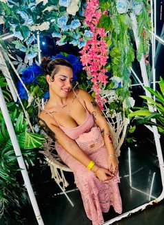 Vanessa - escort in Dubai Photo 12 of 12