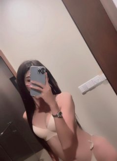 Vanessa🧊 - Transsexual escort in Bali Photo 4 of 6
