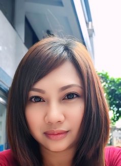 Vanessa - escort in Manila Photo 1 of 3