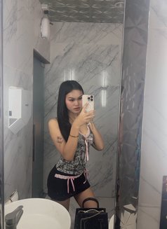 Vanessa - Transsexual escort in Cebu City Photo 5 of 5