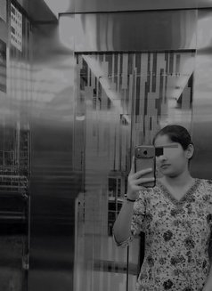 Vanessa - escort in Brussels Photo 2 of 4