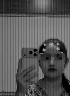 Vanessa - escort in Brussels Photo 4 of 4