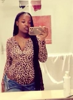 Vanessa - escort in Nairobi Photo 2 of 4