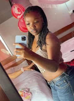 Vanessa - escort in Nairobi Photo 4 of 4