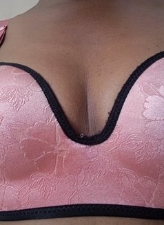 Vanessa - escort in Nairobi Photo 1 of 2