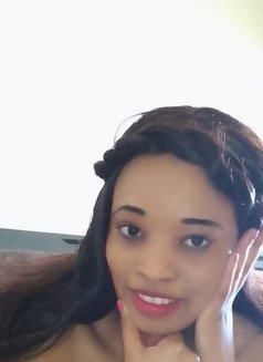 Vanessa - puta in Nairobi Photo 3 of 3
