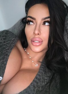 Vanessa Ruben - escort in Dubai Photo 6 of 10