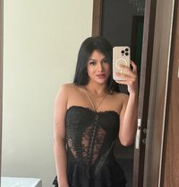 VANESSA TOP LATINA HUGE&HARD COCK - Transsexual escort in Dubai
