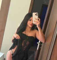 Vanessa HUNG TOP W/poppers - Transsexual escort in Dubai Photo 16 of 16