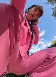 Vanesslinns - escort agency in Rotterdam Photo 2 of 3