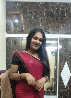 Vani Available - Transsexual escort in Bangalore Photo 1 of 1