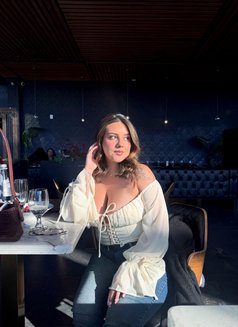 Best Call Girls Available 24*7 - escort in Maldives Photo 1 of 6