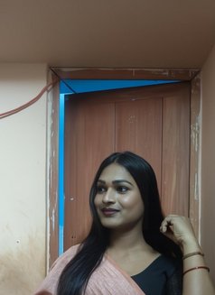 Vani - Transsexual escort in Bangalore Photo 3 of 3