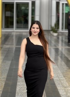 Vani Sharma - escort in Sharjah Photo 4 of 5
