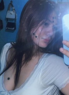 Vania - escort in Bali Photo 5 of 5