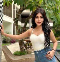 Vania - escort in Bali