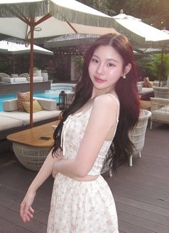 Vania - masseuse in Jakarta Photo 7 of 7