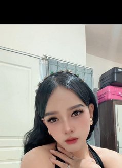 Vania - Transsexual escort in Bali Photo 5 of 5