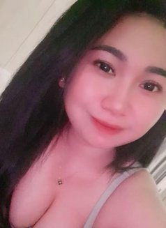 Vania Linn - escort in Jakarta Photo 3 of 6