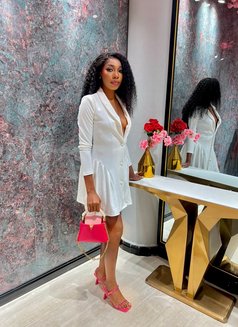 Vanilla 9 - puta in Lagos, Nigeria Photo 1 of 1