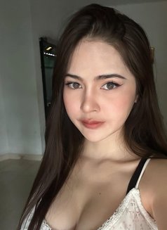 Vanilla - escort in Jakarta Photo 1 of 3