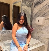 Vanisha - puta in Ahmedabad Photo 3 of 4