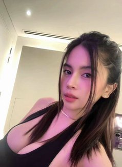 Vannah - escort in Singapore Photo 1 of 1