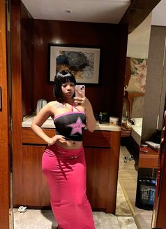 Vanny - escort in Kuala Lumpur Photo 4 of 7