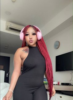 Vanny - escort in Kuala Lumpur Photo 6 of 7
