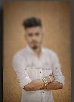 Vansh Dc - Acompañantes masculino in Pune Photo 1 of 2