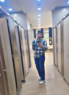 Vansh - Male adult performer in New Delhi Photo 1 of 1