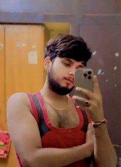 Vansh Sharma - Male escort in New Delhi Photo 3 of 4