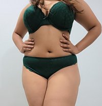 Vanshika 24 Independent, Elegant 🥰 - escort in New Delhi