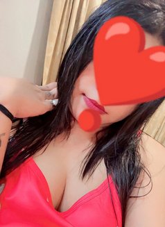 Vanshika - escort in Ahmedabad Photo 3 of 7