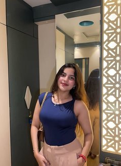 Vanshika - escort in Ahmedabad Photo 1 of 5