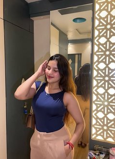 Vanshika - escort in Ahmedabad Photo 2 of 5