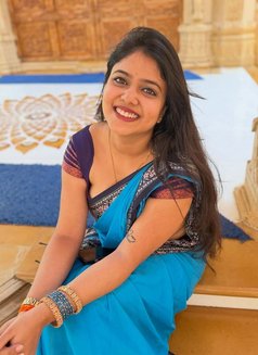 Vanshika - escort in Chennai Photo 2 of 3