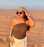 Vanshika - puta in Dubai Photo 1 of 4