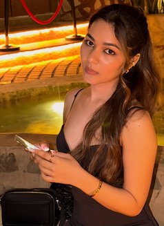 Vanshika - escort in Kolkata Photo 3 of 6