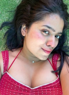 Vanshika - escort in Kolkata Photo 1 of 2