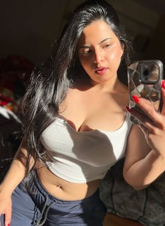 Vanshika - escort in Kolkata Photo 3 of 3