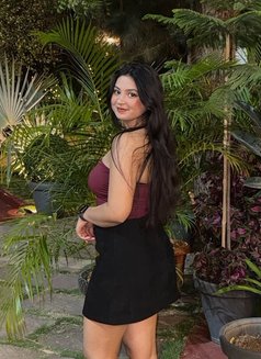 Vanshika - escort in Mumbai Photo 1 of 3