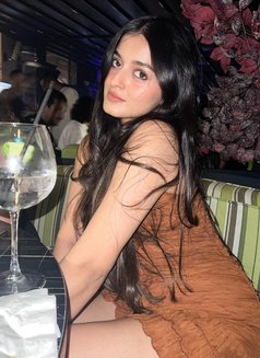Vanshika - escort in New Delhi Photo 3 of 3